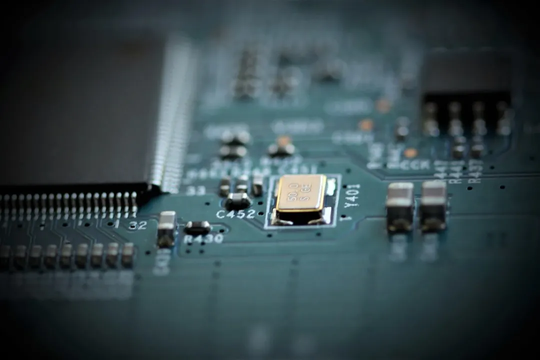 电子元器件选型指南:华尊电容电阻电感供应方案解析正文配图 1
